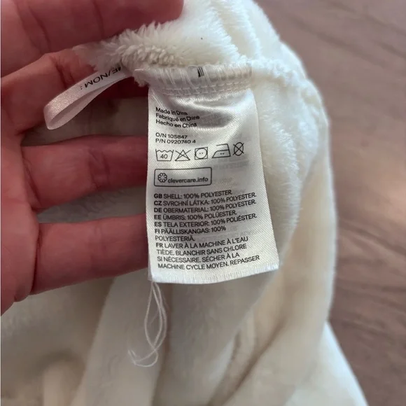 H&M Off-White Kids Hoodie with Unicorn Design - Picture 6 of 6